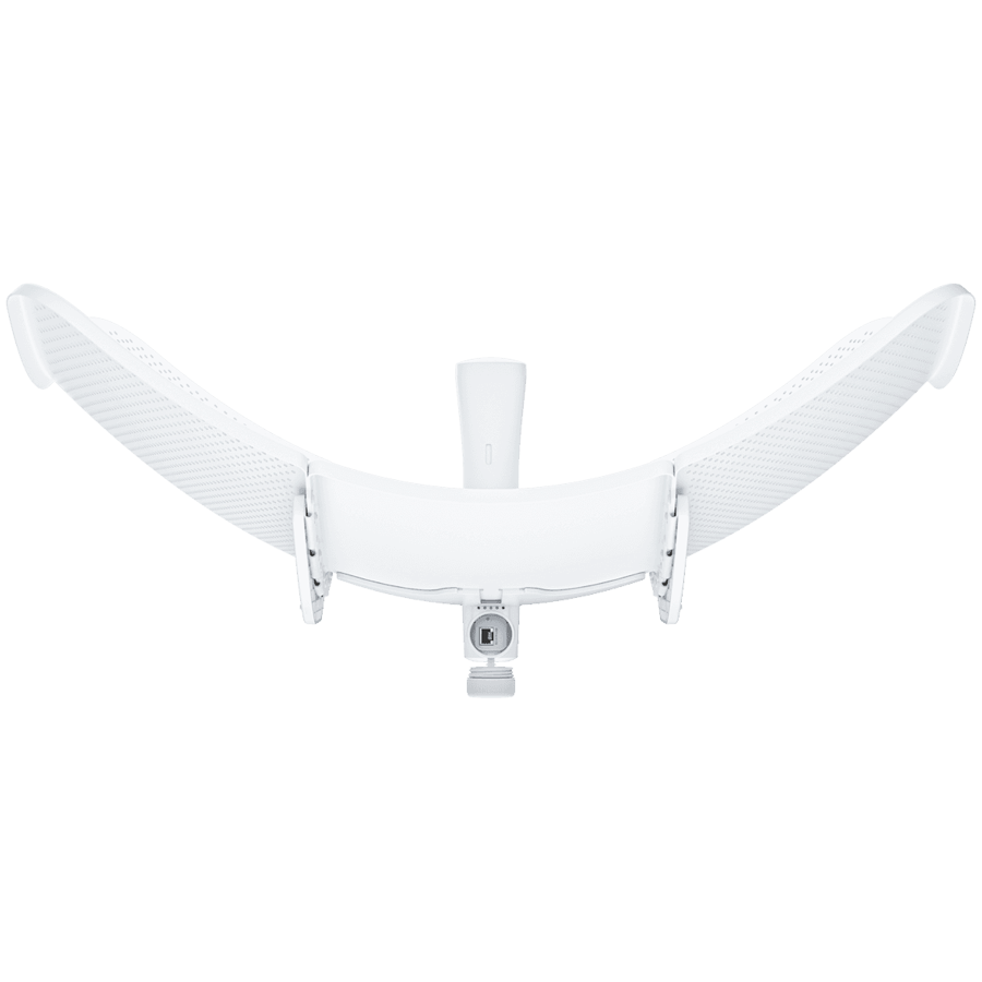 Ubiquiti LTU-XR 5 GHz LTU client that establishes extremely long-distance wireless links with an LTU Rocket serving as its base station.