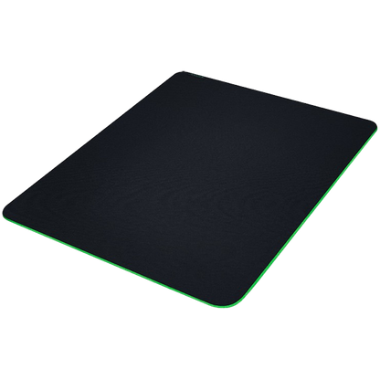 Razer Gigantus V2 Large, Textured micro-weave cloth surface, Thick, high-density rubber foam, Anti-slip base, 450 x 400 x 3mm