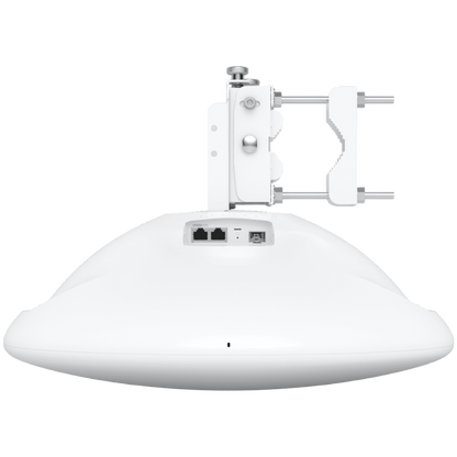 Ubiquiti Wave-Pro-EU 60 GHz radio that supports long-distance PtP (bridge) and PtMP links, 2x 2.5 GbE and 10G SFP+ ports
